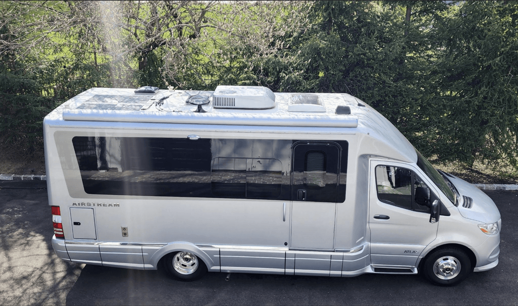 2020 Airstream Atlas Murphy Suite - National Vehicle