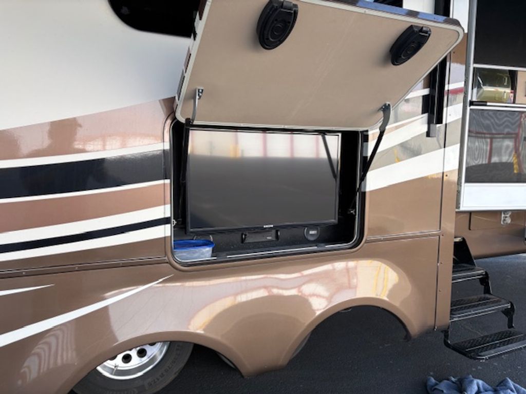 2014 DRV Mobile Suites Estates 38RSB3 - National Vehicle