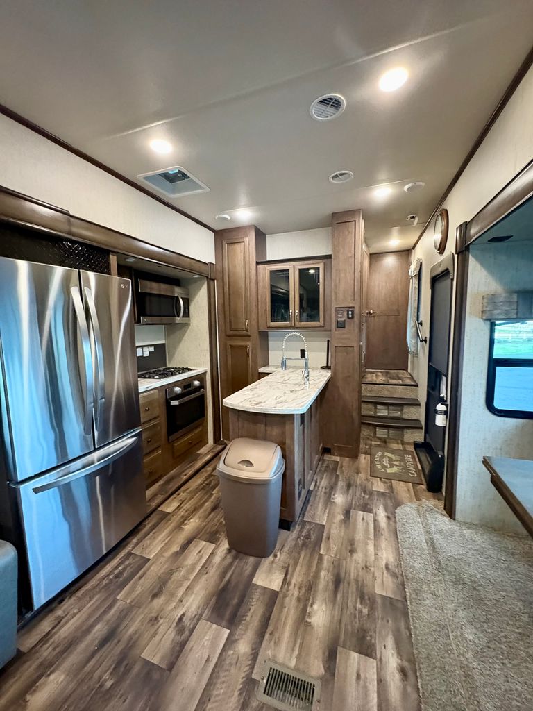 2019 Forest River Sandpiper 345RLOK - National Vehicle