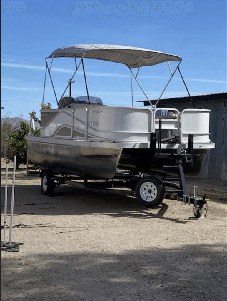 2019 SunCatcher 18F Pontoon - National Vehicle
