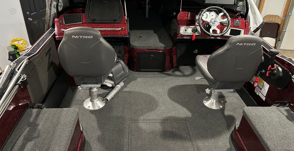2022 Nitro ZV20 - National Vehicle