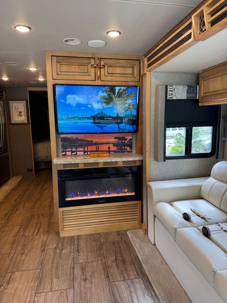 レイ 2019 Tiffin Motorhomes Allegro Open Road 34PA - National Vehicle
