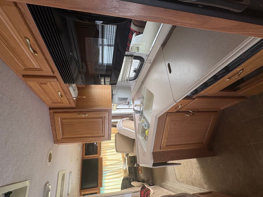 2005 National RV Sea Breeze 1341 - National Vehicle