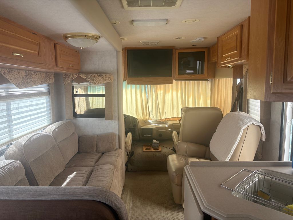 2005 National RV Sea Breeze 1341 - National Vehicle