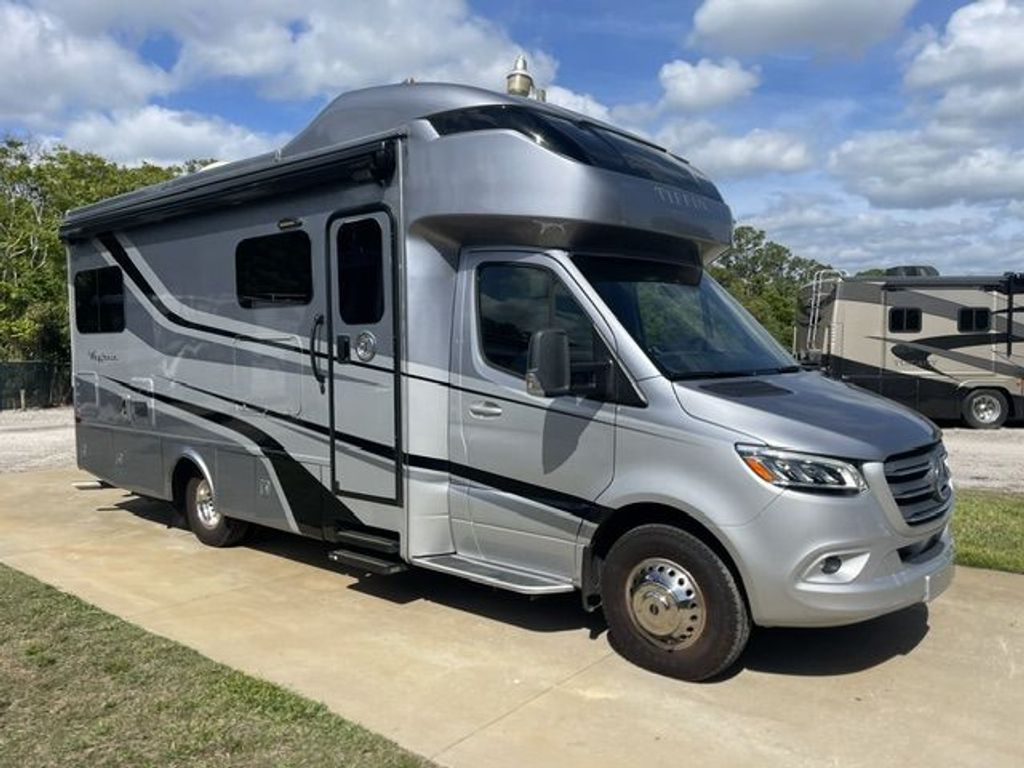百 2020 Tiffin Motorhomes Wayfarer 24TW - National Vehicle