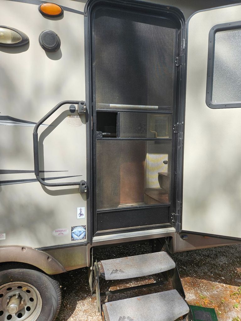 2015 Forest River Rockwood Signature Ultra Lite 8282WS - National
