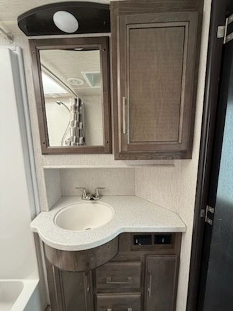2018 Heartland Cyclone 3600 - National Vehicle