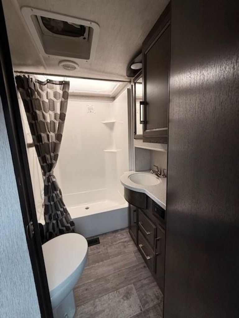 2018 Heartland Cyclone 3600 - National Vehicle