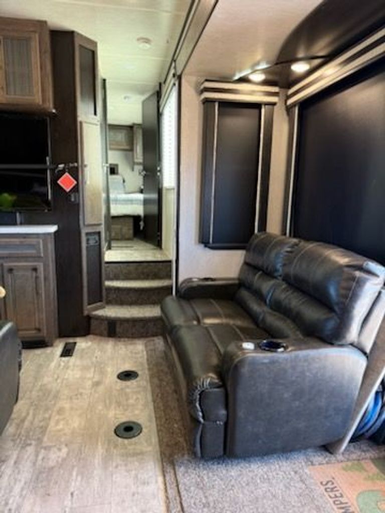 2018 Heartland Cyclone 3600 - National Vehicle