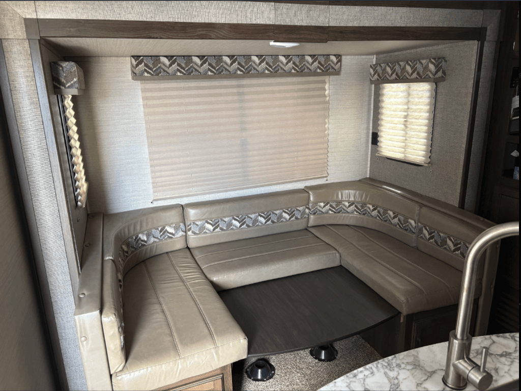 2018 Keystone Bullet Ultra Lite 220RBI - National Vehicle