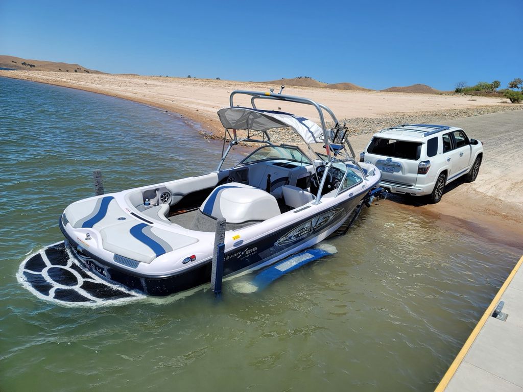 2005 Correct Craft Air Nautique 216 - National Vehicle