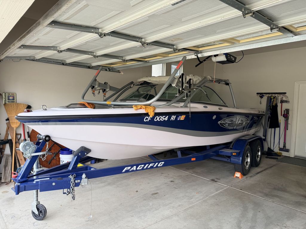 2005 Correct Craft Air Nautique 216 - National Vehicle