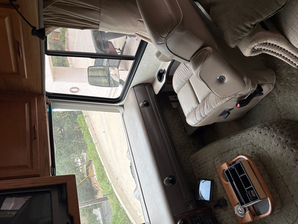 2003 Fleetwood Flair 31A - National Vehicle