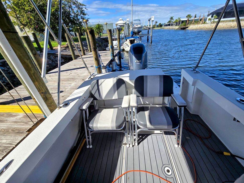 2021 Eastern 248 Islander - National Vehicle