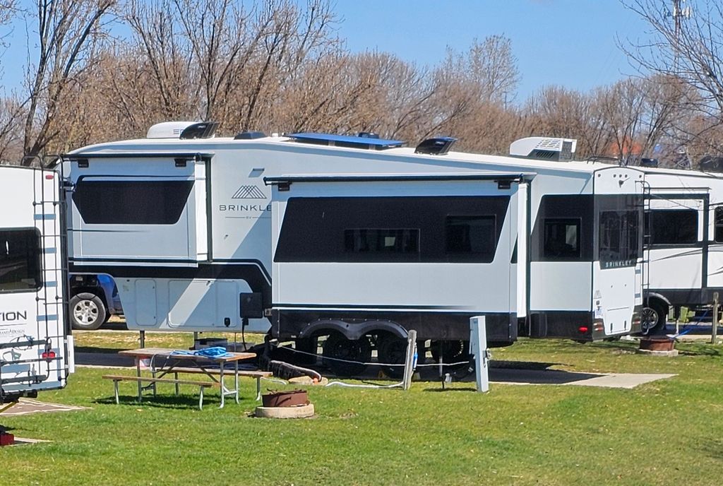 カウンター 2024 Brinkley RV Model Z 2900 - National Vehicle