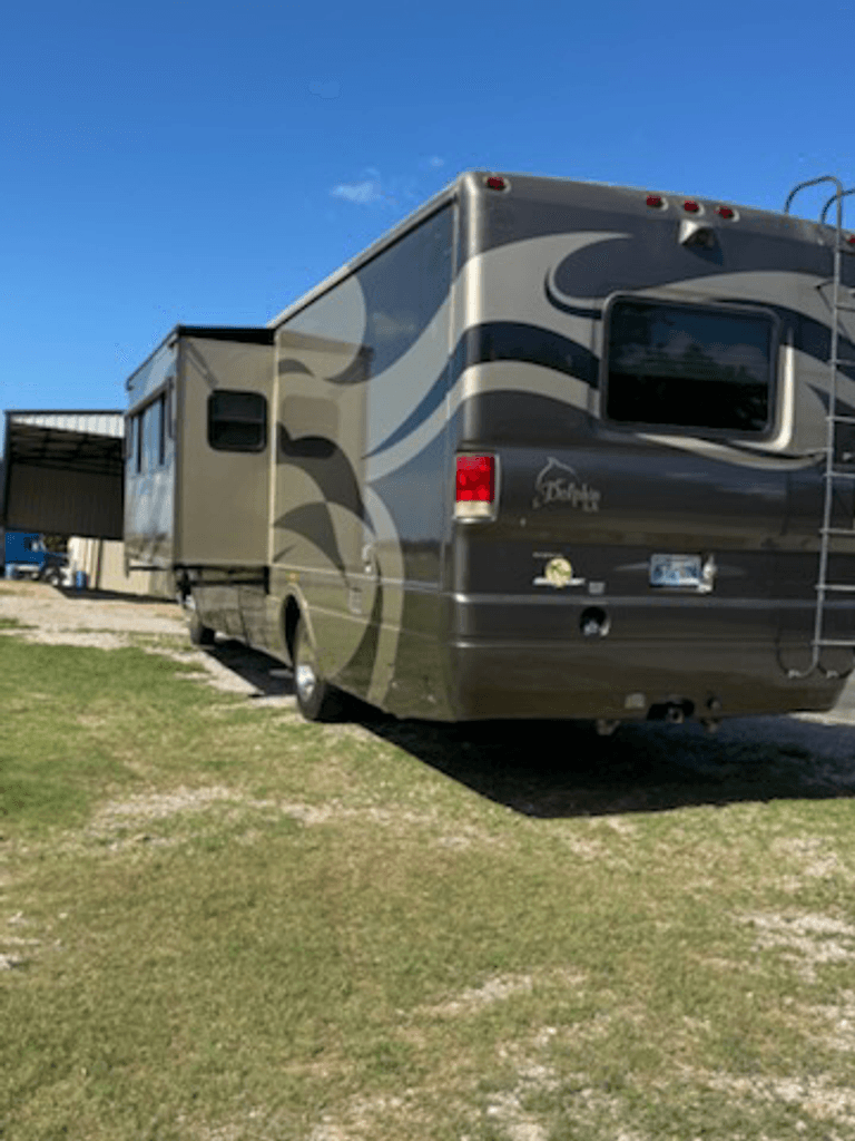 2005 National RV Dolphin 6320LX - National Vehicle