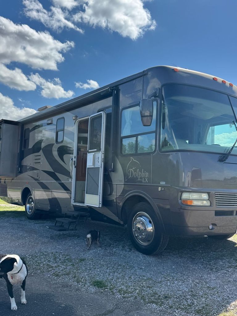 シャンパン 2005 National RV Dolphin 6320LX - National Vehicle