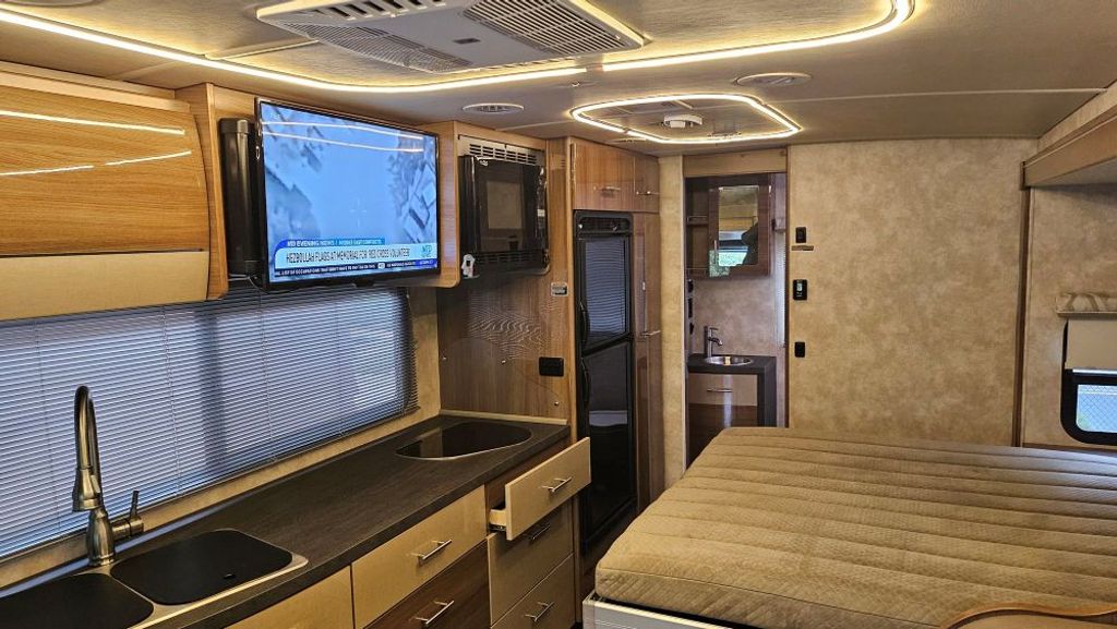 2018 Winnebago View 24D - National Vehicle