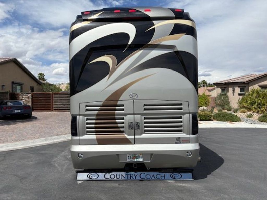 2009 Country Coach Veranda 600 Pikes Peak - National Vehicle