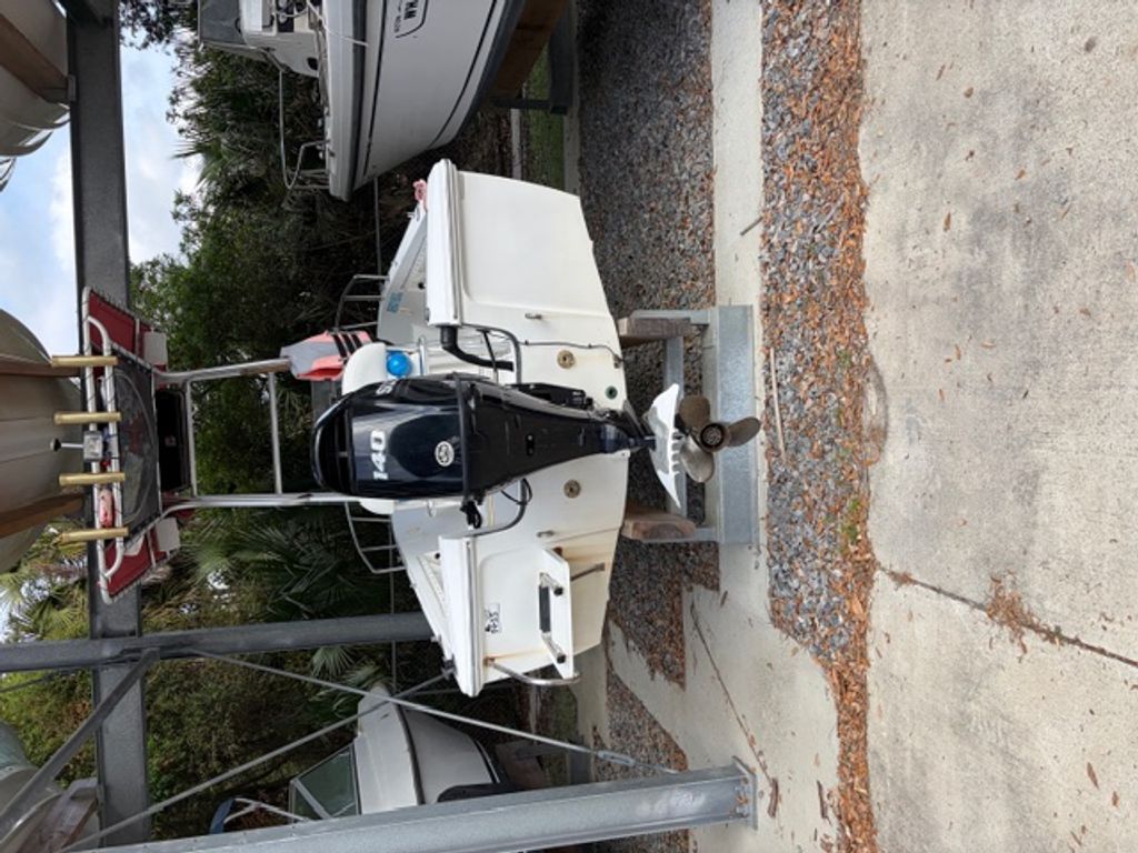 2000 Edgewater 18 CC T-Top - National Vehicle