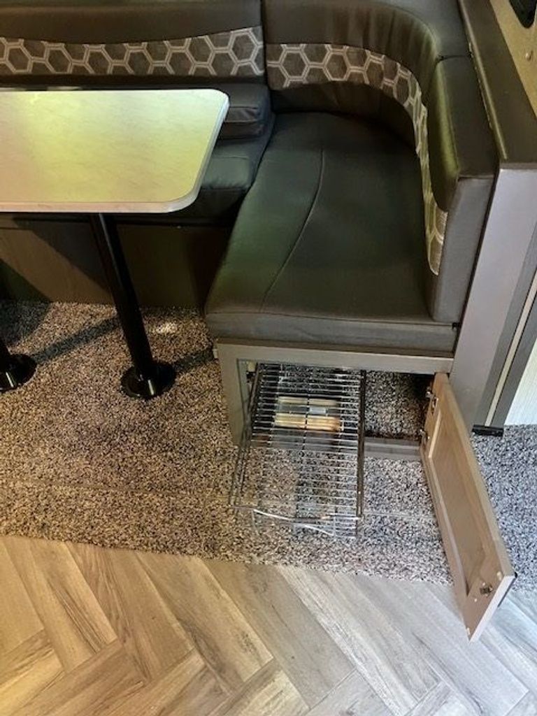 2020 Cruiser RV Shadow Cruiser 240BHS - National Vehicle