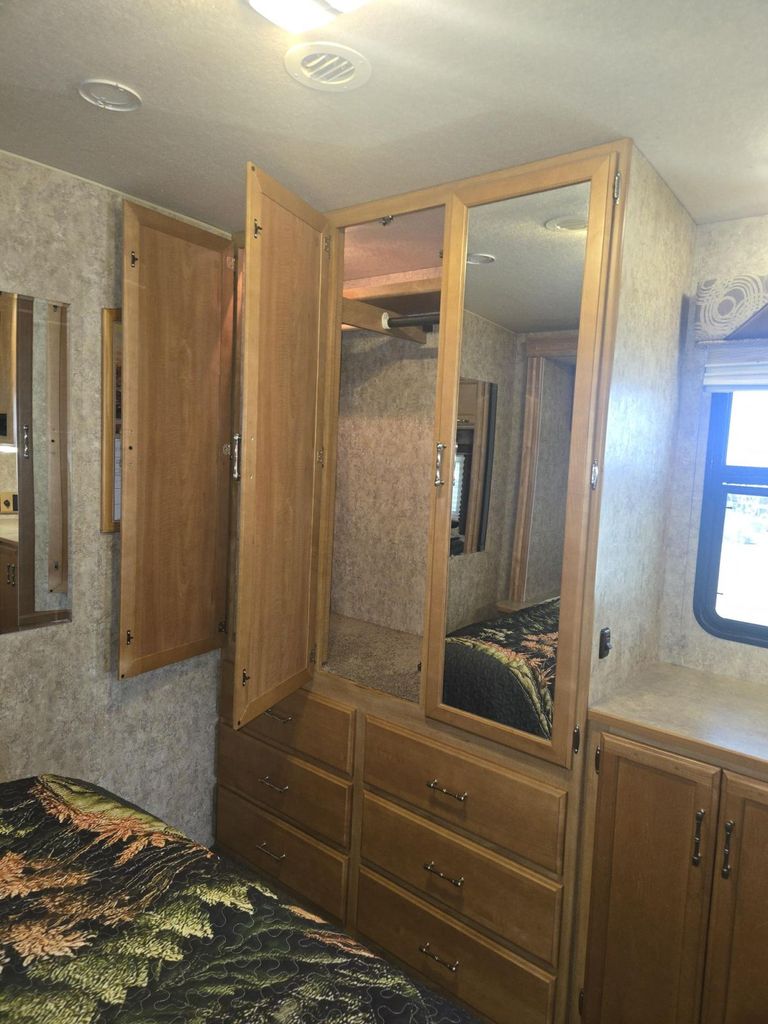 2007 Winnebago Voyage 35A - National Vehicle