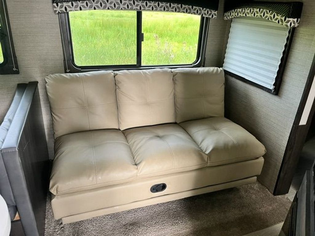 2018 Dutchmen Kodiak Ultimate 330BHSL - National Vehicle