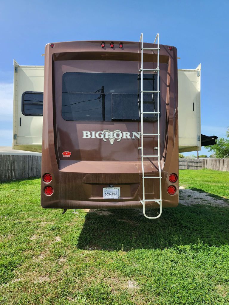 2015 Heartland Bighorn 3755FL - National Vehicle