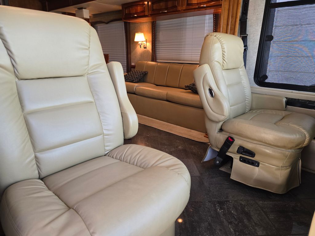 2009 Newmar Dutch Aire 4317 - National Vehicle