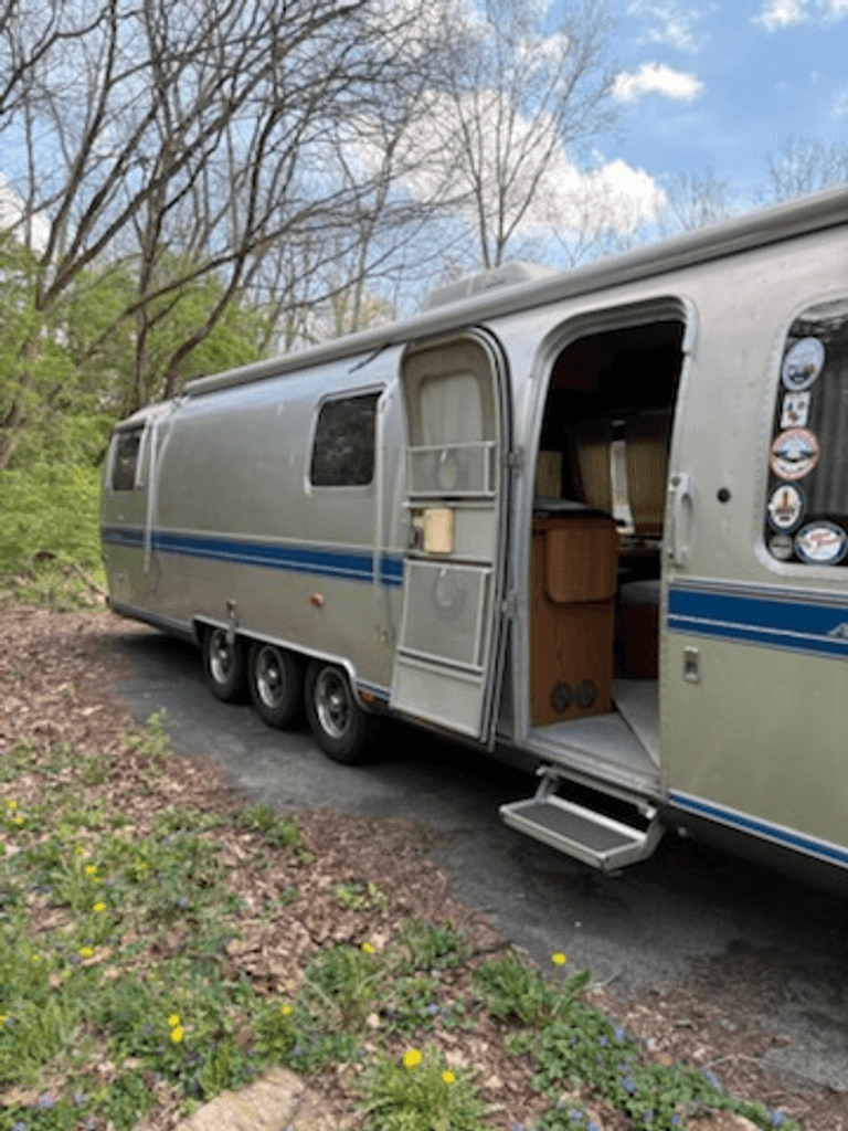 1990 Airstream Excella 34 - National Vehicle