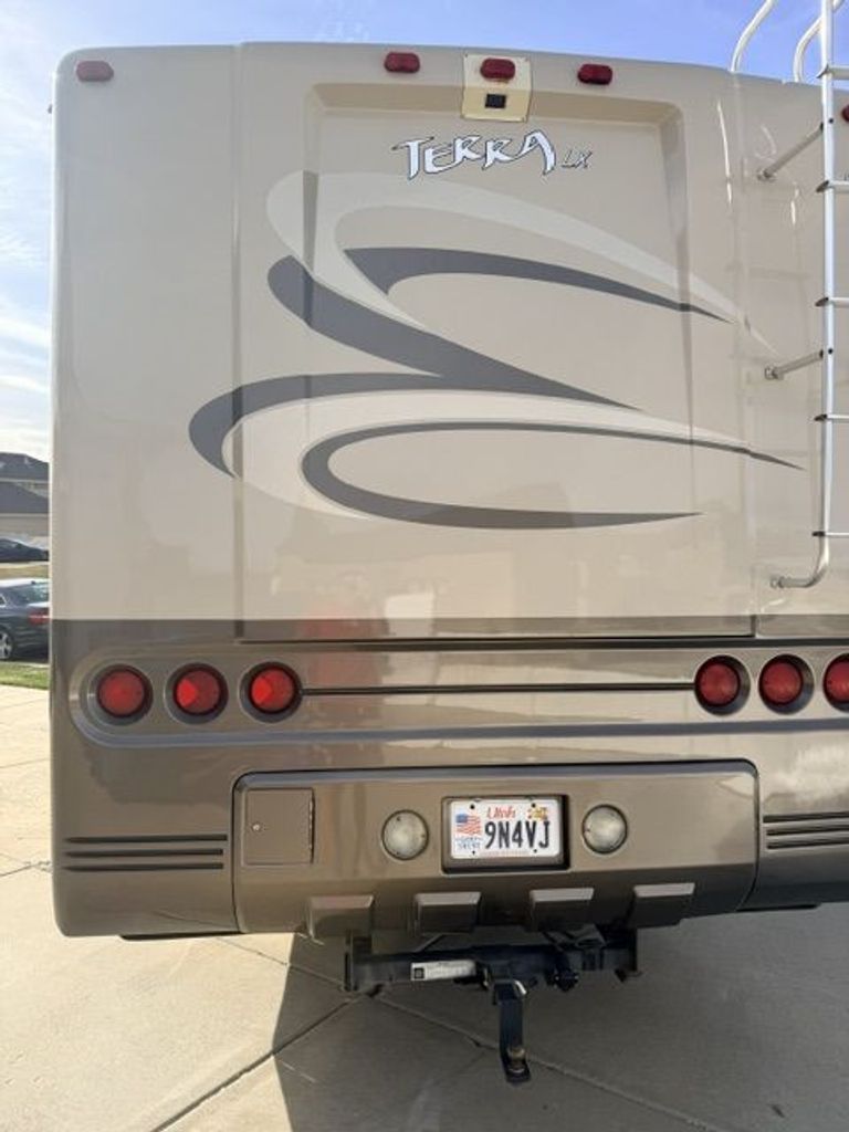 2008 Fleetwood Terra LX 34N - National Vehicle