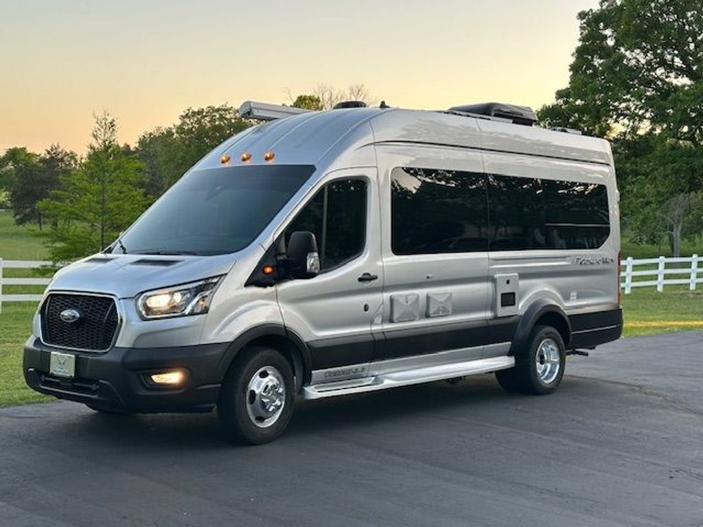 ホワイト 2023 Pleasure-Way Ontour 2.2 Transit - National Vehicle