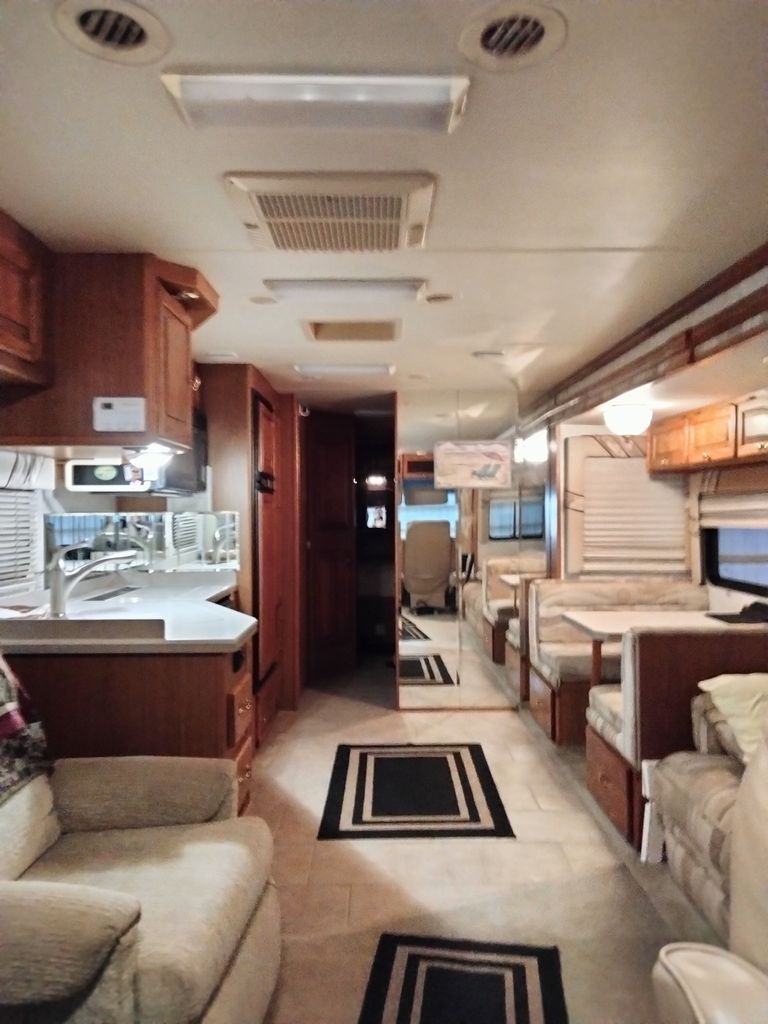 2004 Tiffin Motorhomes Phaeton 35RH - National Vehicle