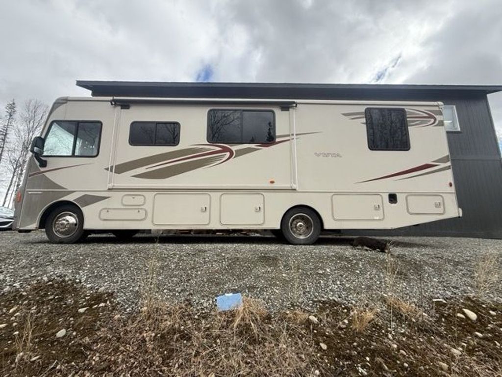 2016 Winnebago Vista 31KE - National Vehicle