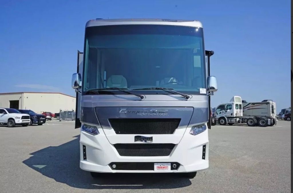2021 Newmar Canyon Star 3513 - National Vehicle