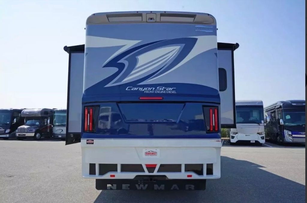 2021 Newmar Canyon Star 3513 - National Vehicle