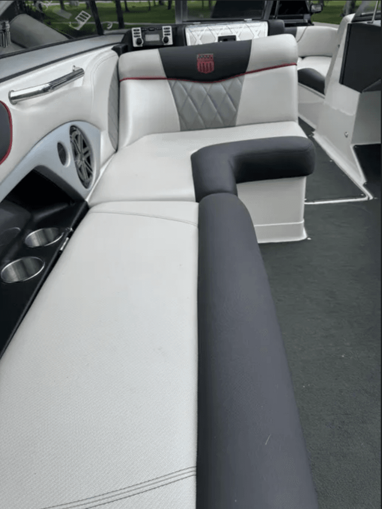 2012 MasterCraft X45 - National Vehicle