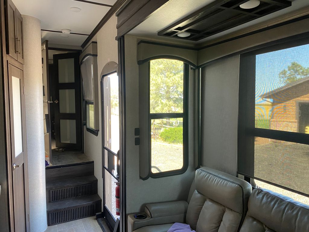 2018 Keystone Raptor 355TS - National Vehicle