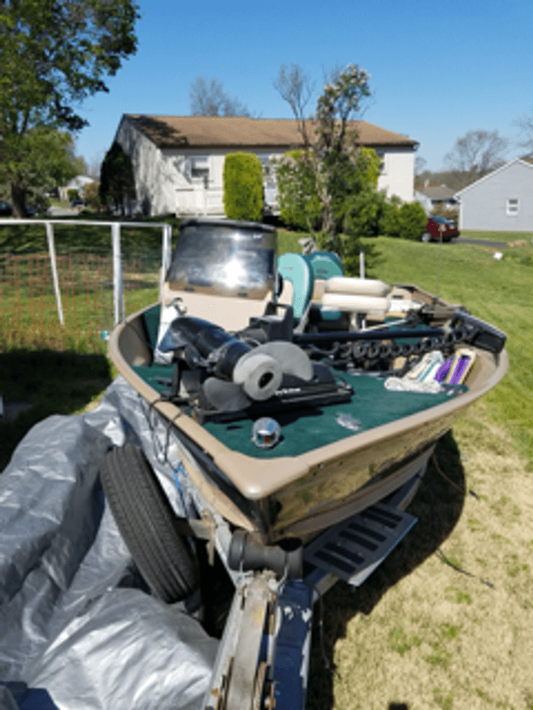 1998 Lund 1600 Explorer SS - National Vehicle