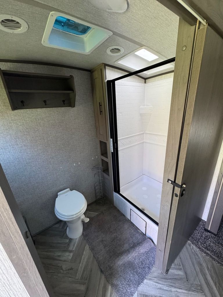 2020 Cruiser RV Shadow Cruiser 260RBS - National Vehicle