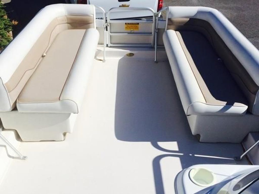 専用ページ144 2002 Godfrey Hurricane 226 DB - National Vehicle