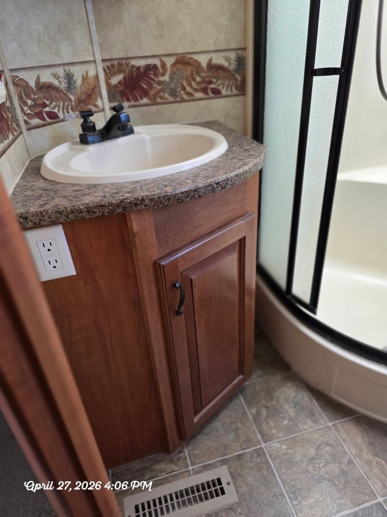 2010 Jayco Designer 37RLQS - National Vehicle