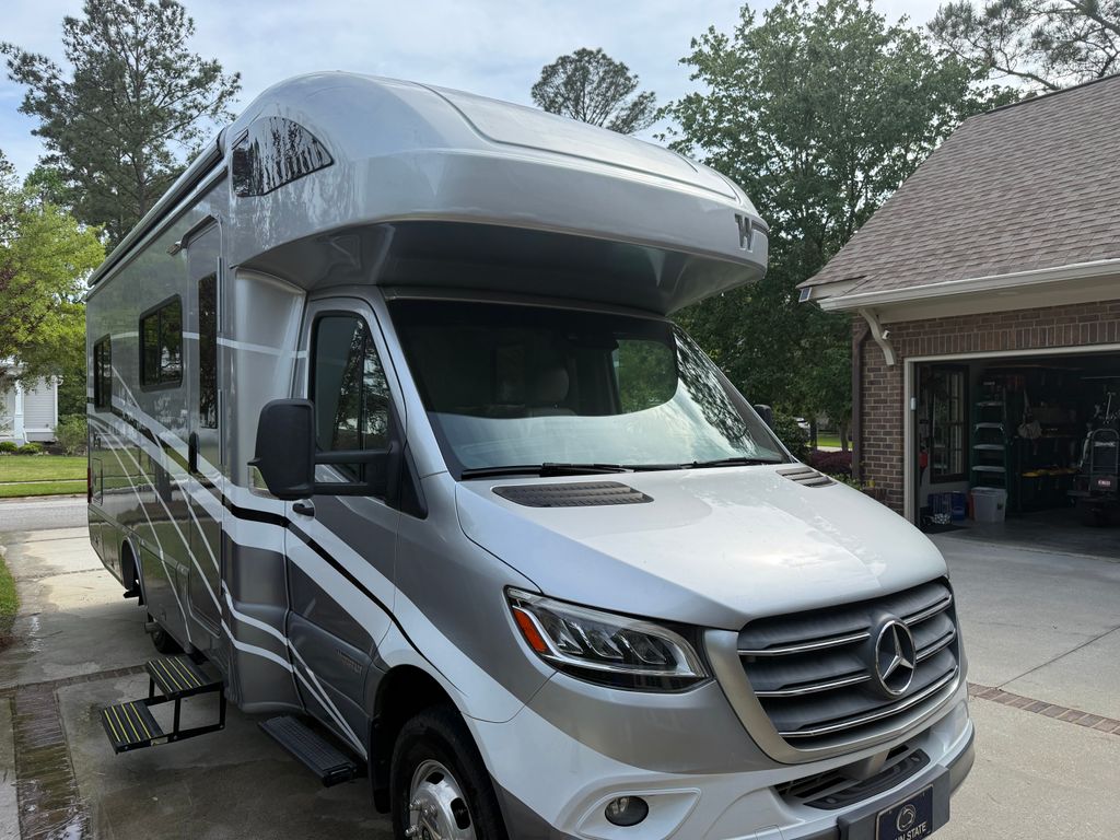 2020 Winnebago Navion 24V - National Vehicle