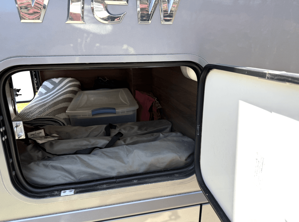 2020 Winnebago Navion 24V - National Vehicle
