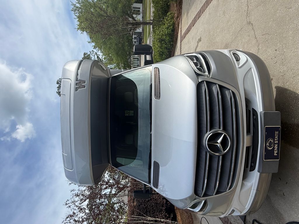 2020 Winnebago Navion 24V - National Vehicle