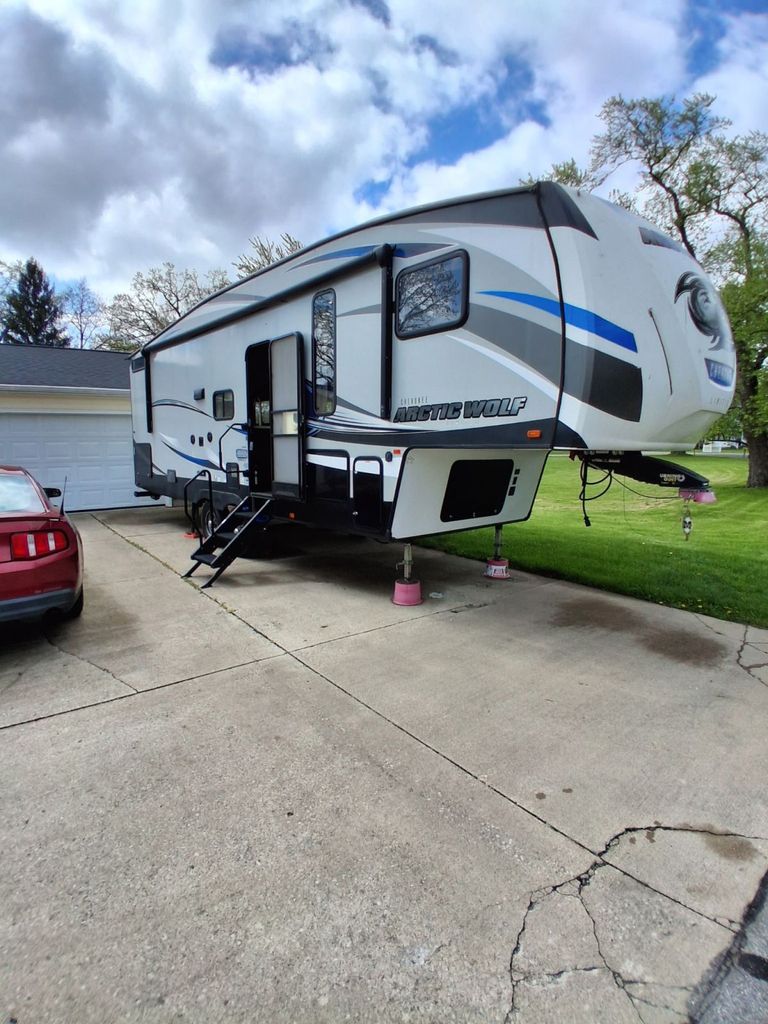 2018 Forest River Cherokee Arctic Wolf 265DBH8 - National Vehicle