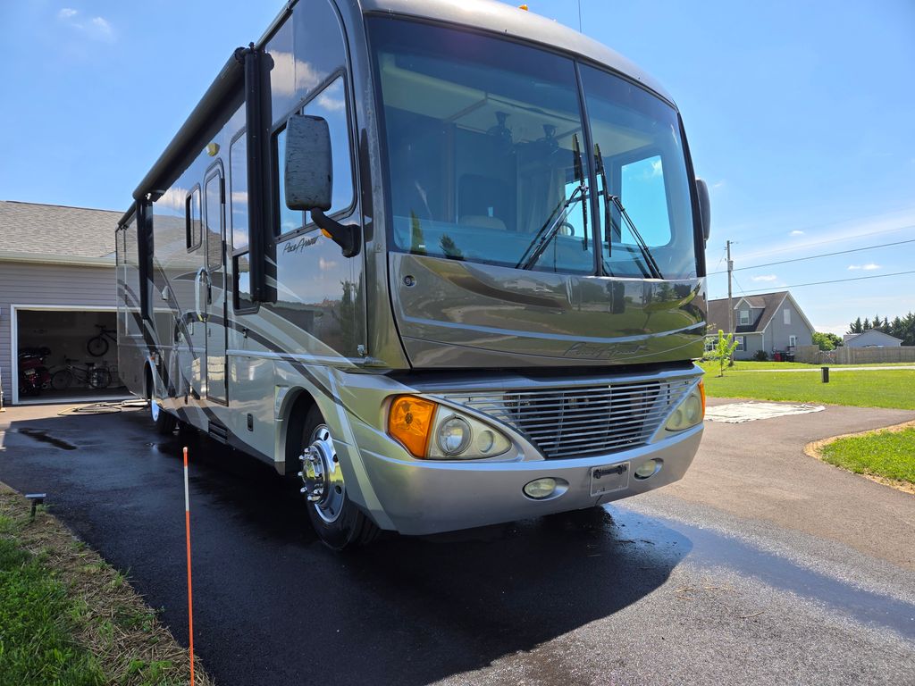 2007 Fleetwood Pace Arrow 36D - National Vehicle