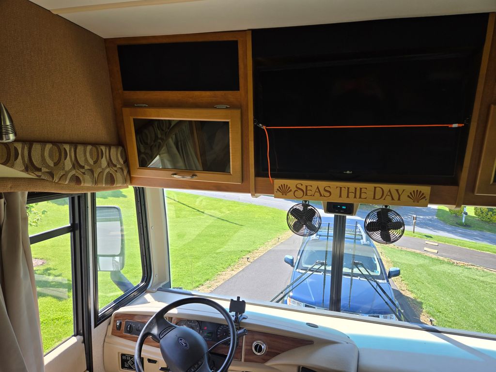2007 Fleetwood Pace Arrow 36D - National Vehicle