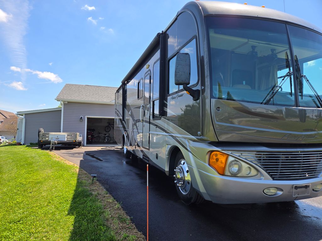2007 Fleetwood Pace Arrow 36D - National Vehicle