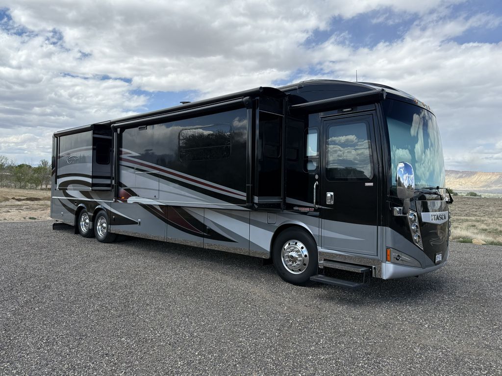 2015 Itasca Ellipse 42QD - National Vehicle